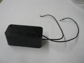 Acushnet 1-020-0024 Surge Suppressor 25 Mfd 220 Ohm /-10% 5w 600vdc Q0541 Acushnet 1-020-0024 Surge Suppressor 25 Mfd 220 Ohm /-10% 5w 600vdc Q0541