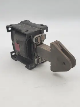 Allen-bradley 47a212 Allen-bradley Contactor And Starter Coil Clamp 110vac 50cy 120vac 60cy Xbdg Allen-bradley 47a212 Allen-bradley Contactor And Starter Coil Clamp 110vac 50cy 120vac 60cy Xbdg