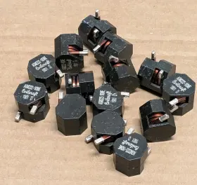 Coilcraft Agm2222-222me Lot 14 Agm2222 Series High Current Shielded Power Inductors Untested
