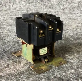 Controller D54822-1 Siemens Magnetic Coil 110/120v 50-60hz Used Controller D54822-1 Siemens Magnetic Coil 110/120v 50-60hz Used