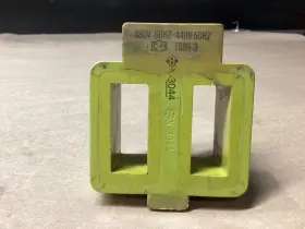 Cutler-hammer 1889-3 Cutler-hammer Magnet Coil - 480v 60hz 440v 50hz #112d82 Co Cutler-hammer 1889-3 Cutler-hammer Magnet Coil - 480v 60hz 440v 50hz #112d82 Co