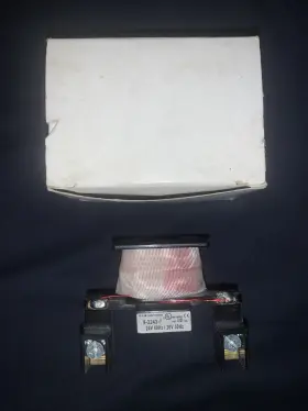 Cutler-hammer 3-3242-7 Eaton 9-3242-7 Magnet Coil For Light Contactor 24v 60hz 20v 5ohz