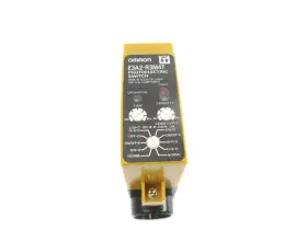 Industrial Mro Knox90058941-e3a2-r3m4t Omron E3a2-r3m4t 250vac 3a Unmp Industrial Mro Knox90058941-e3a2-r3m4t Omron E3a2-r3m4t 250vac 3a Unmp