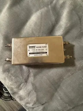 Isoclean Power Av-230 Noise Filter 30a 250v Ac 50/60hz Japan Chassis Mount