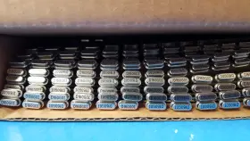 Kds 735w01003 1000pcs- Oscillator At-49-16.000mhz Kds. Crystal 16.000 Mhz