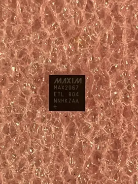 Maxim Max2067etl Max2067etl Ic High Linearity Variable Gain Amplifier 40 Tqfn Lot Of 1