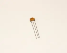 Murata Dss306-55fz103n100 Lot Of 50 Data Line Filter