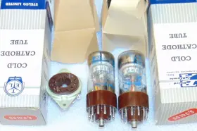 Tel Cv2325 Z502s Nos Nib Pair Dekatron Tubes And Socket Gs 10cs Gs10cs Baird Atomic England Tel Cv2325 Z502s Nos Nib Pair Dekatron Tubes And Socket Gs 10cs Gs10cs Baird Atomic England