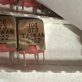 Toko E528sn-100062 470pcs E528snas-100073 Mc122 Type Coils .05 Uh Bin3